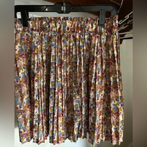 Women Skirts SHEIN color flowery size M is new